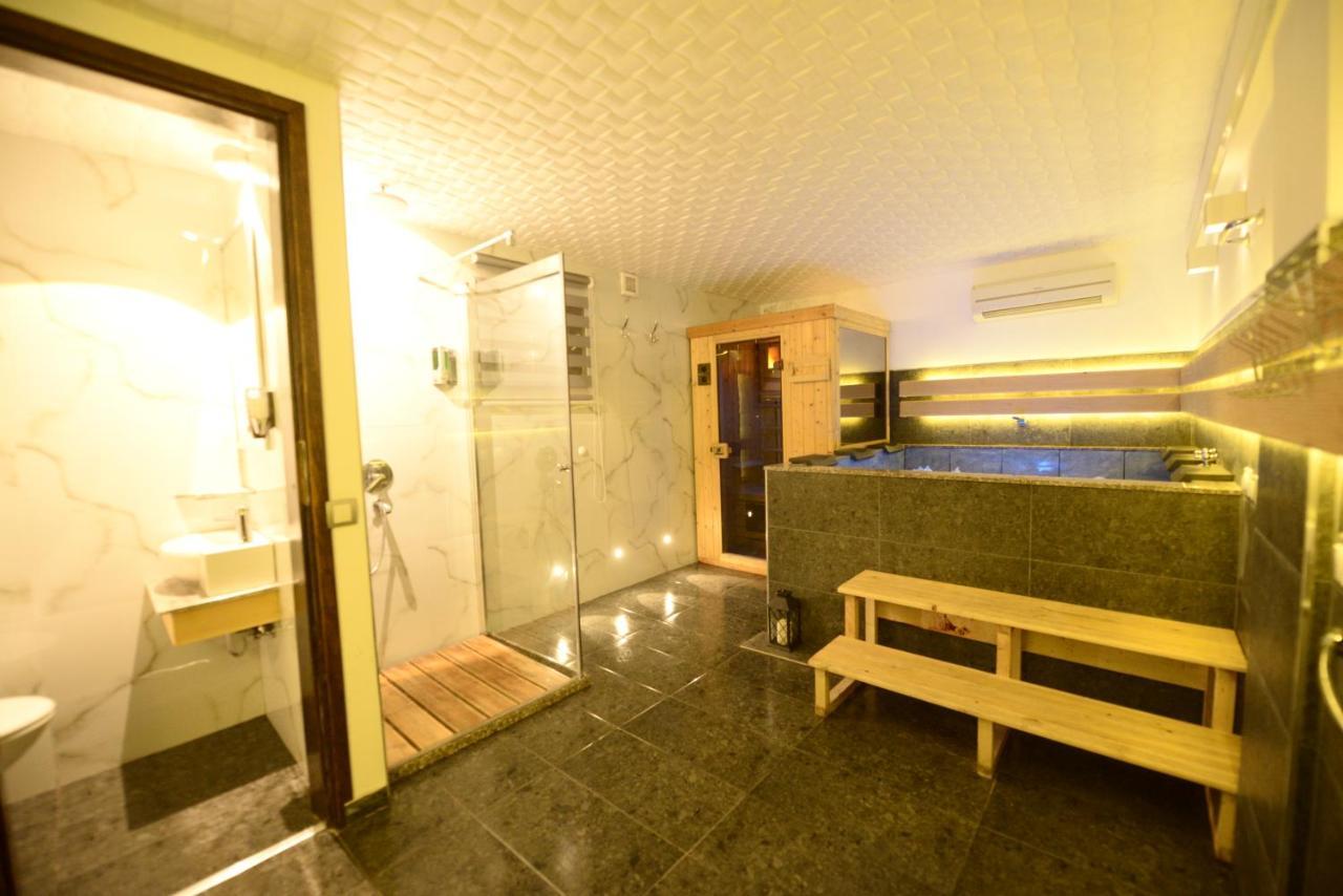 Villa Dijana - Pool, Spa, Outdoor Kitchen Beograd Eksteriør bilde