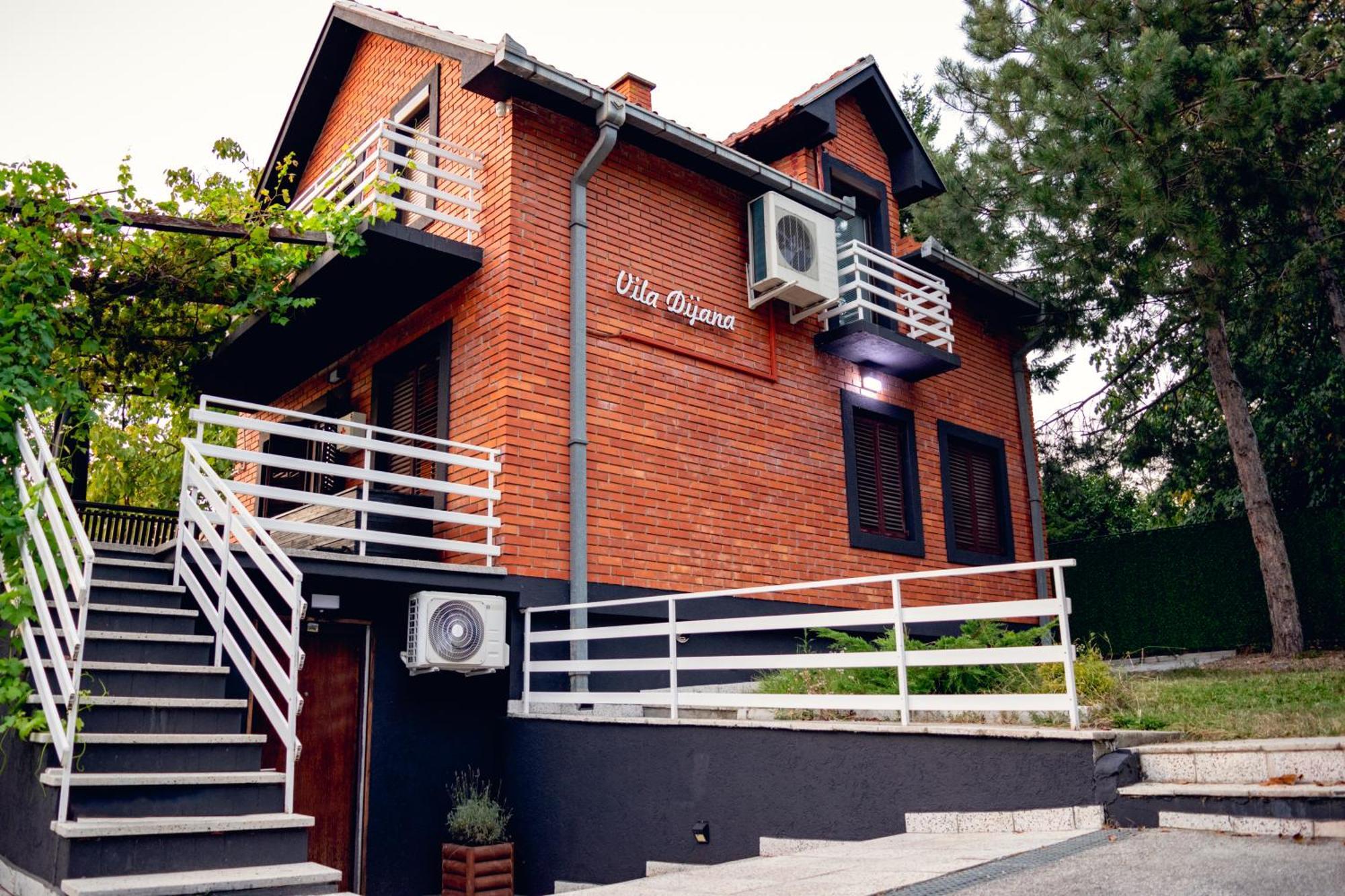 Villa Dijana - Pool, Spa, Outdoor Kitchen Beograd Eksteriør bilde